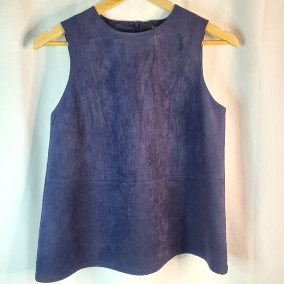 Babaton Aritzia Vegan Suede Feel Navy Sleeveless Top - Picture 1 of 14